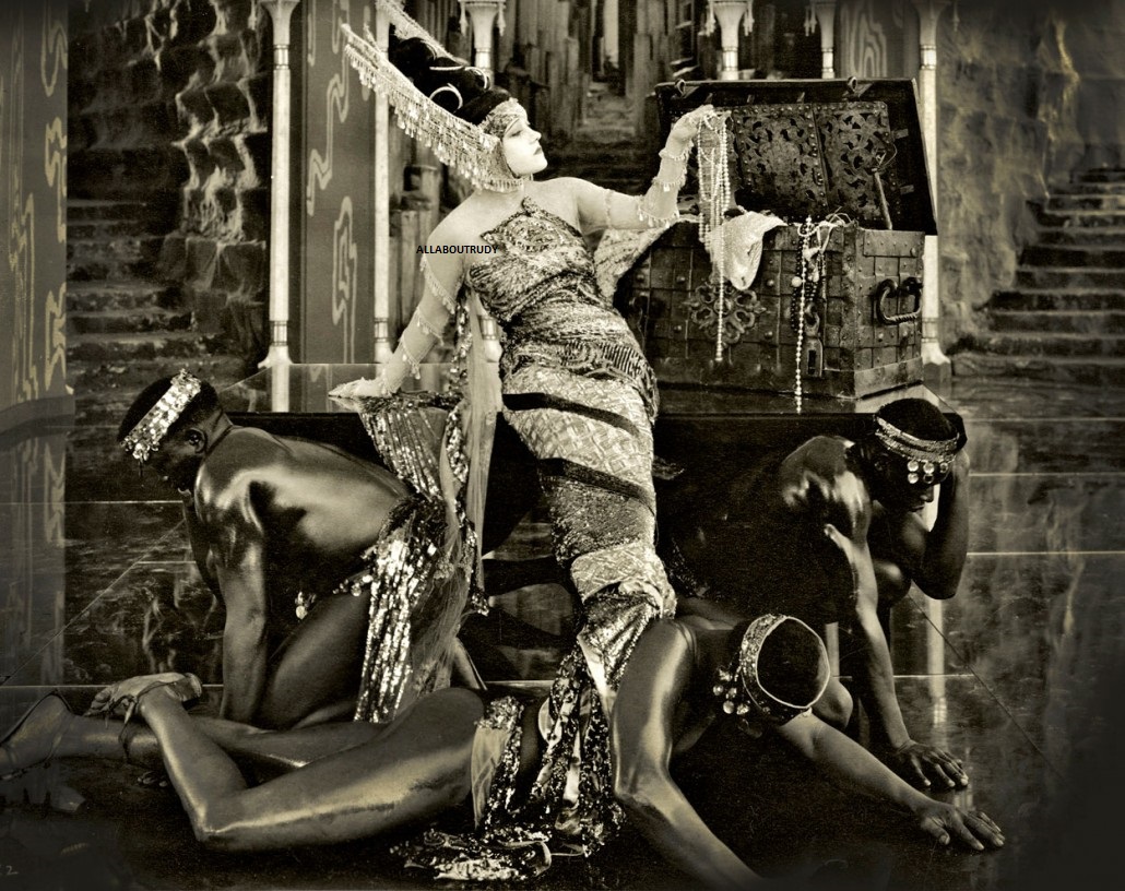 natacha-rambova 1919 worn by gloria swanson in dont change your husband.jpg